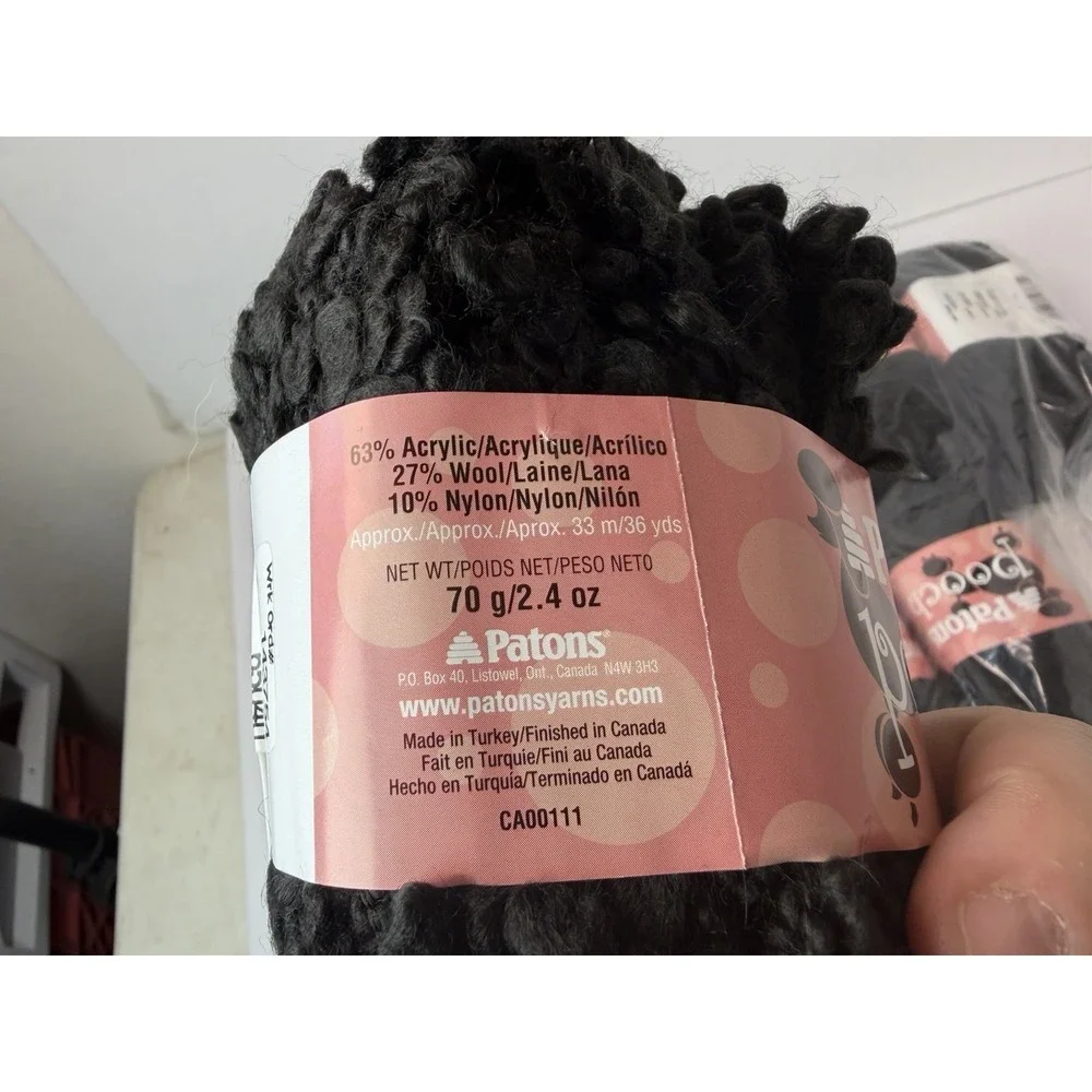 Patons Pooch Yarn Color Black Sheep Super Bulky 6 Acrylic Wool Nylon